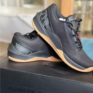 TYR CXT-2F Trainer - Black/Gum Athletic Shoes